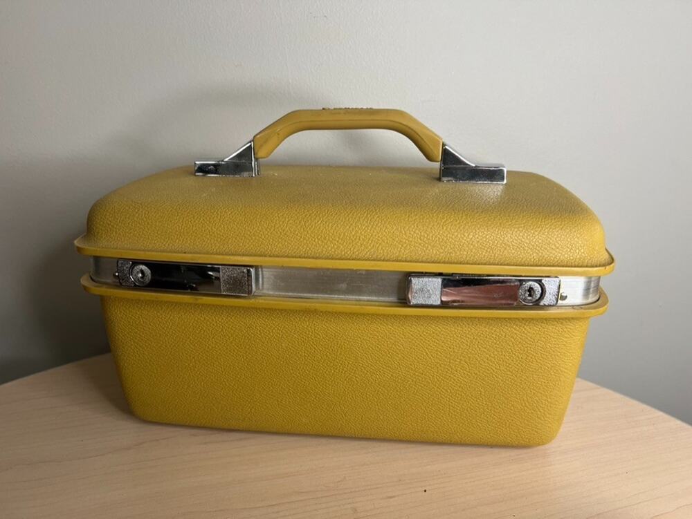 VTG Samsonite Yellow Make Up Train Case Luggage Suitc… - Gem
